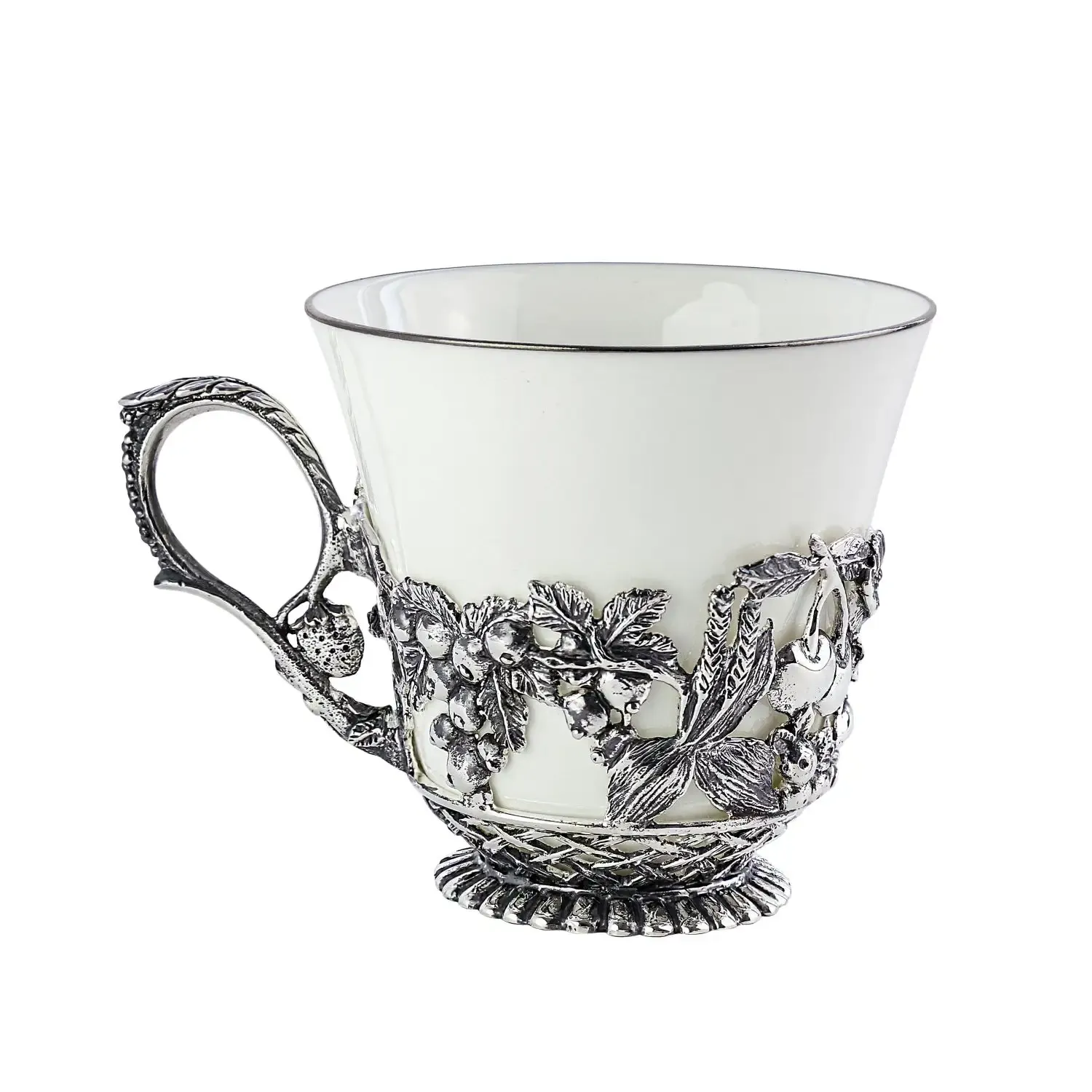 Набор чайных чашек "Натюрморт":посеребренный с чернением